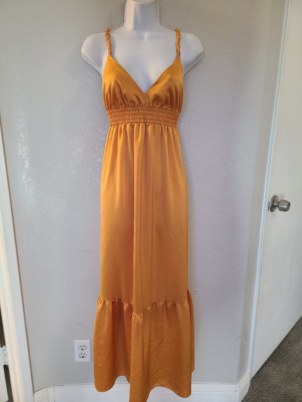 💚5/$25 Gold Yellow Satin Open Back Maxi Slip Dress Stretchy Waist V Neck